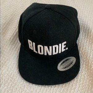 Blondie hat